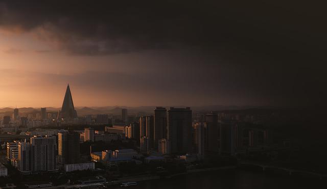 城市 建筑 远景 昏暗