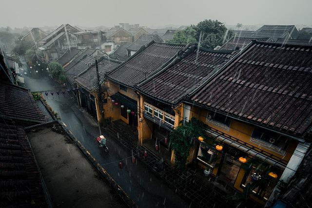 建筑物 房屋 街道 雨季
